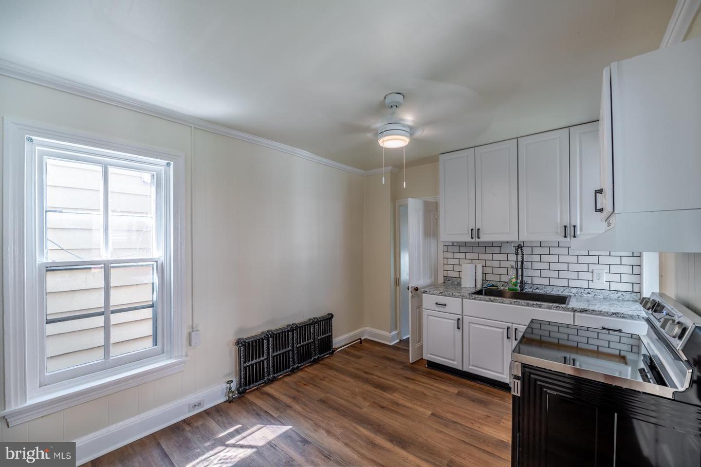 151 Chestnut St Property Photo 5