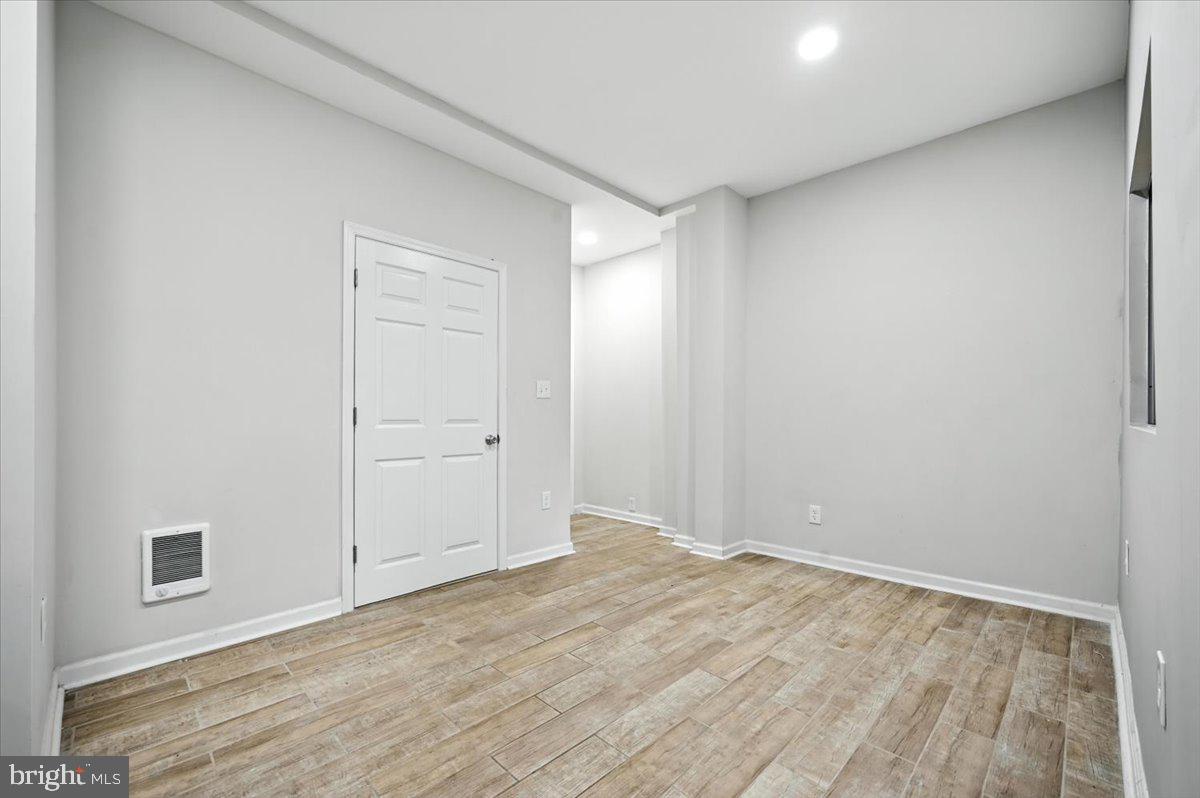 86 N York Rd Property Photo 13