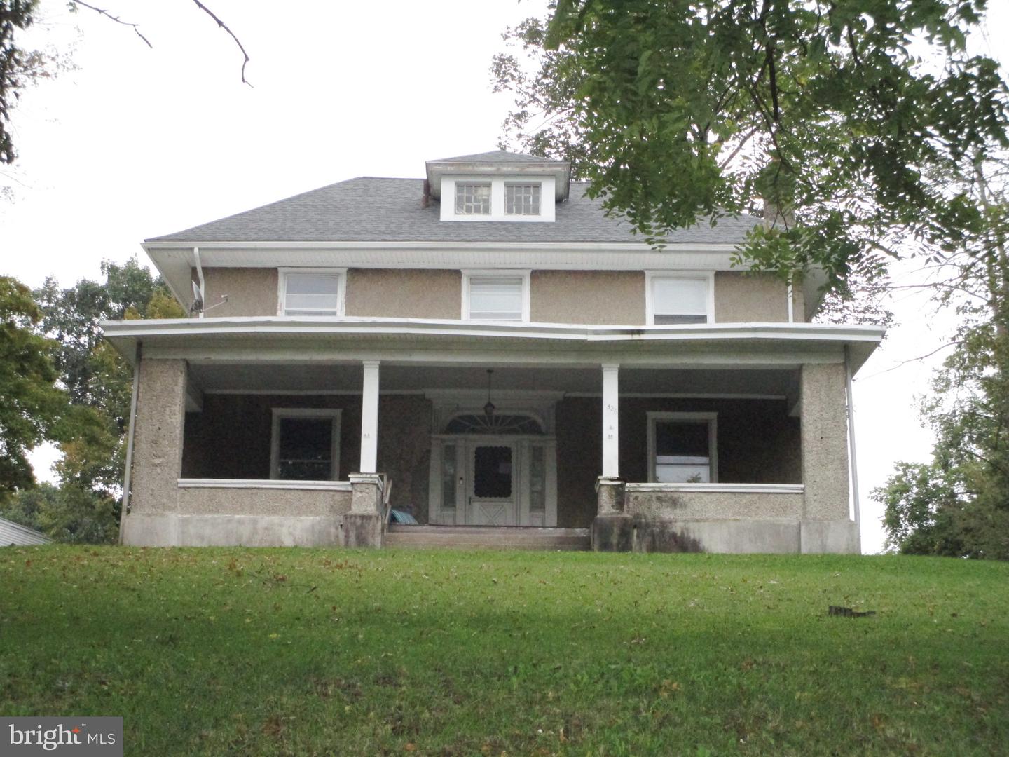 1326 Markley St Property Photo 14