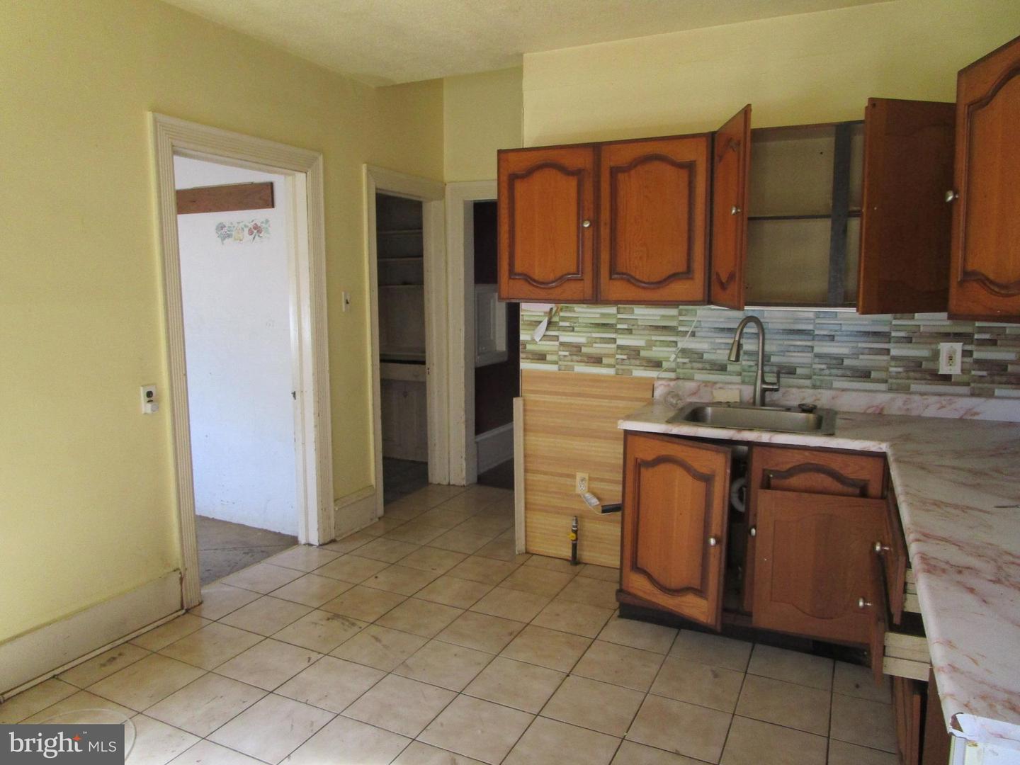 1326 Markley St Property Photo 15