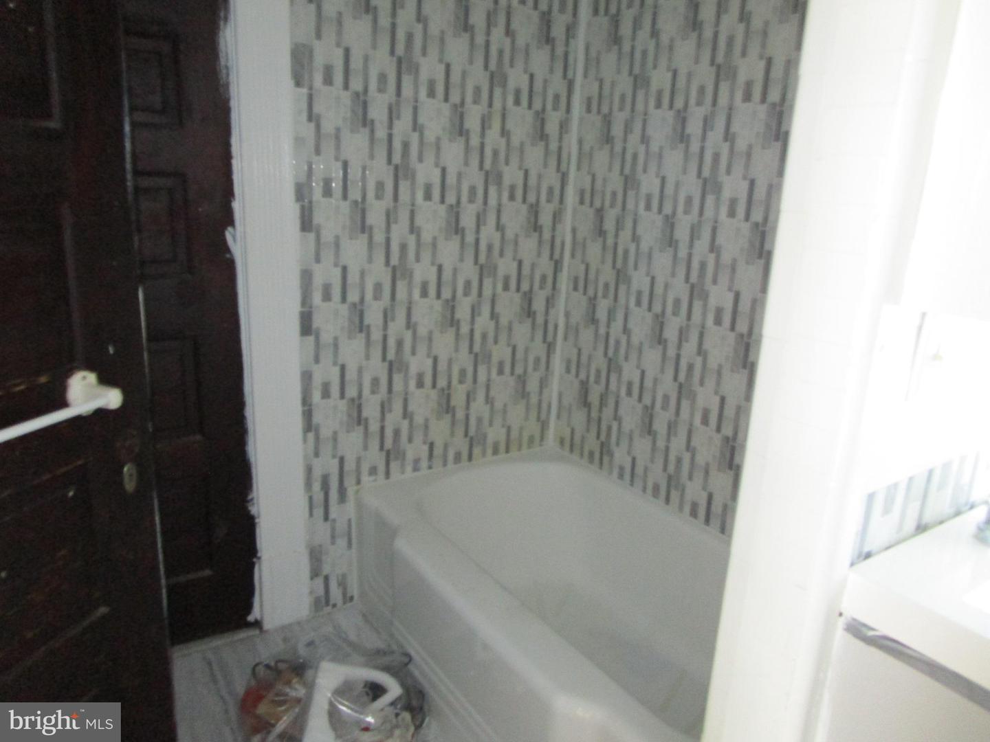 1326 Markley St Property Photo 20
