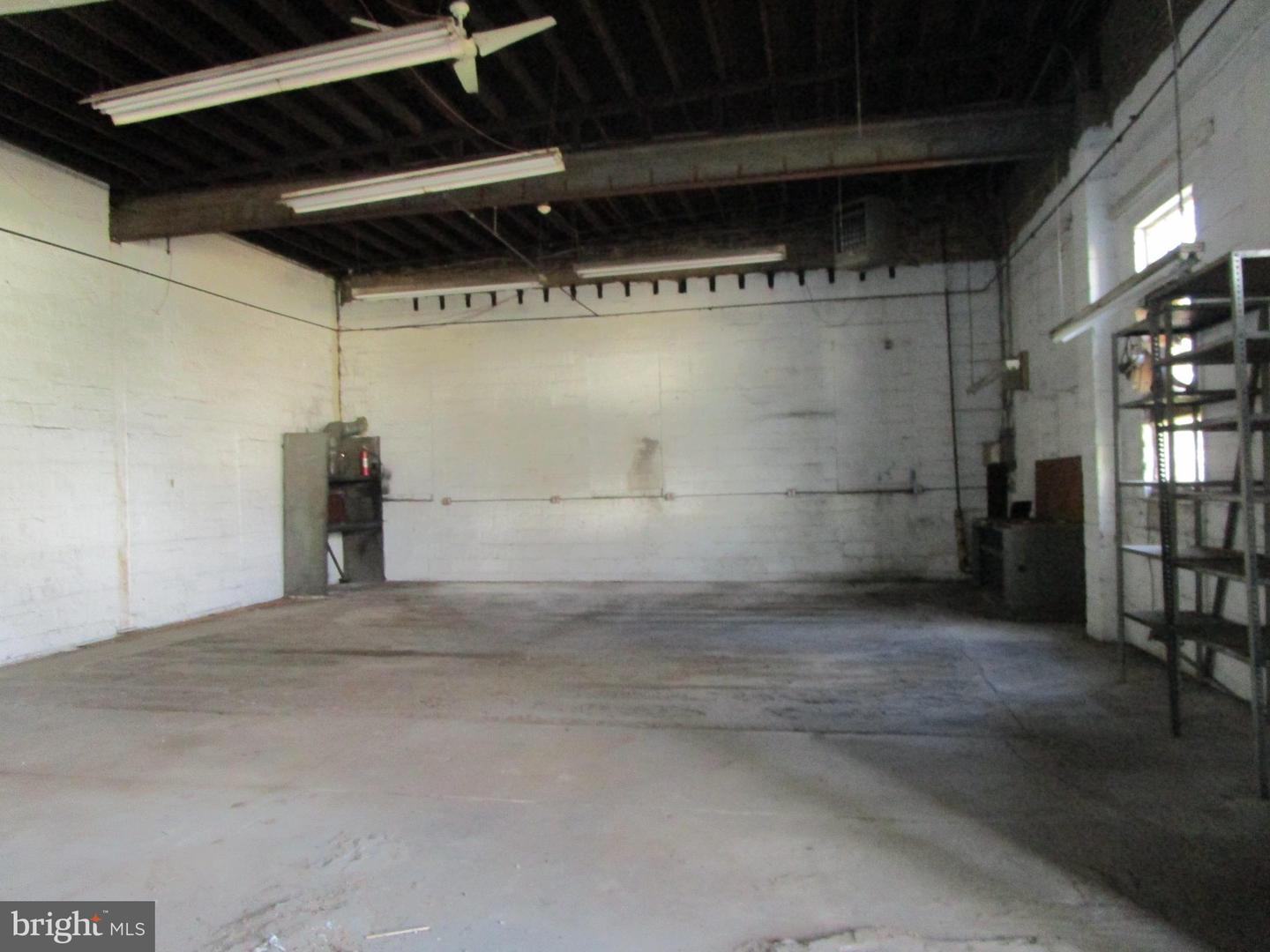 1326 Markley St Property Photo 34