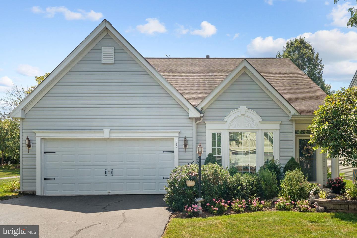 730 Twining Way Property Photo 1