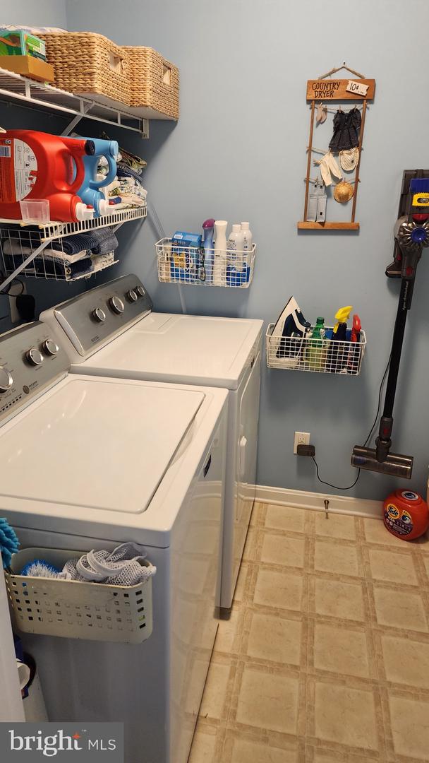 730 Twining Way Property Photo 32
