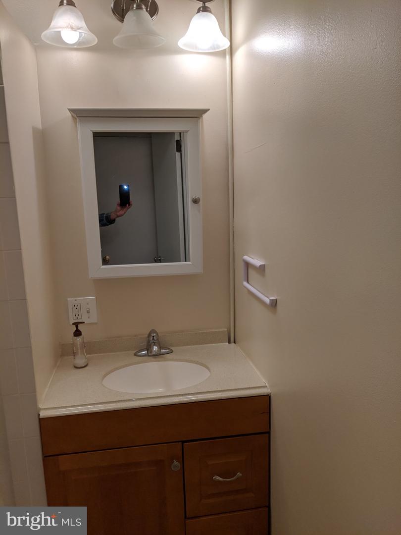 46 E Butler Ave #2nd Level Property Photo 8