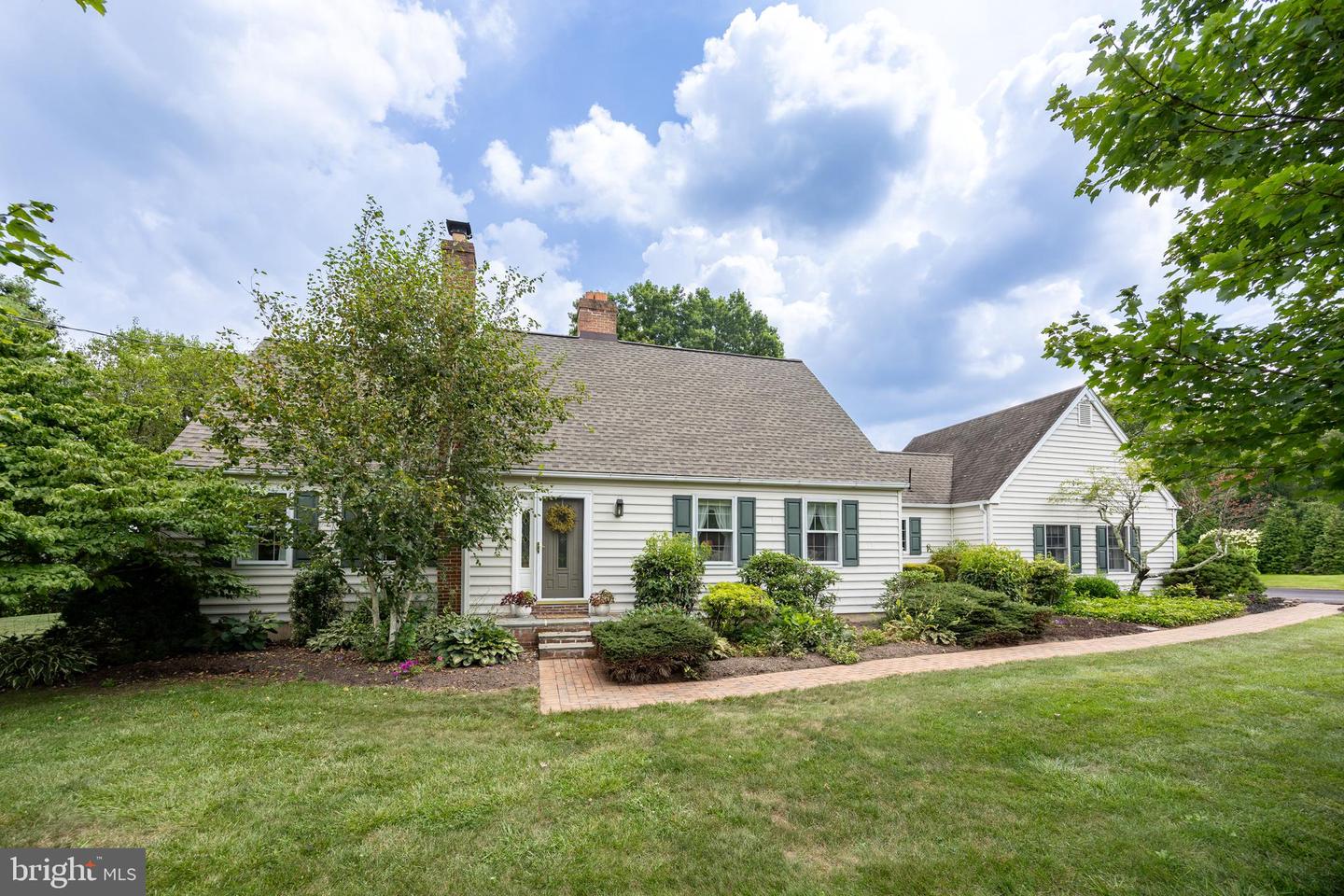 741 Cowpath Rd Property Photo 1