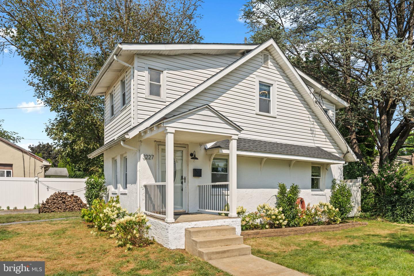 3227 Pennsylvania Ave Property Photo 1