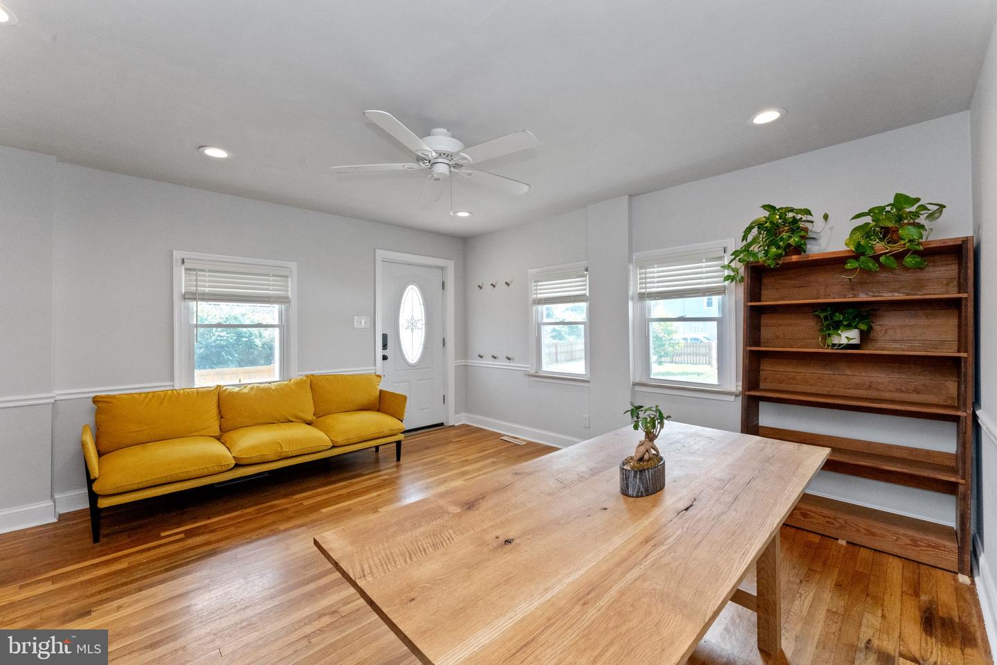 3227 Pennsylvania Ave Property Photo 2