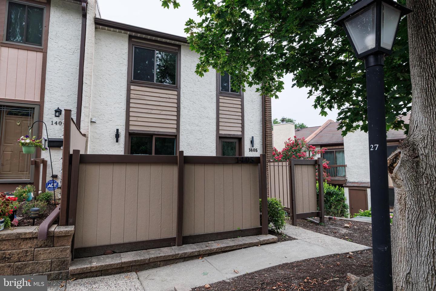 1405 Brandenburg Way Property Photo 1