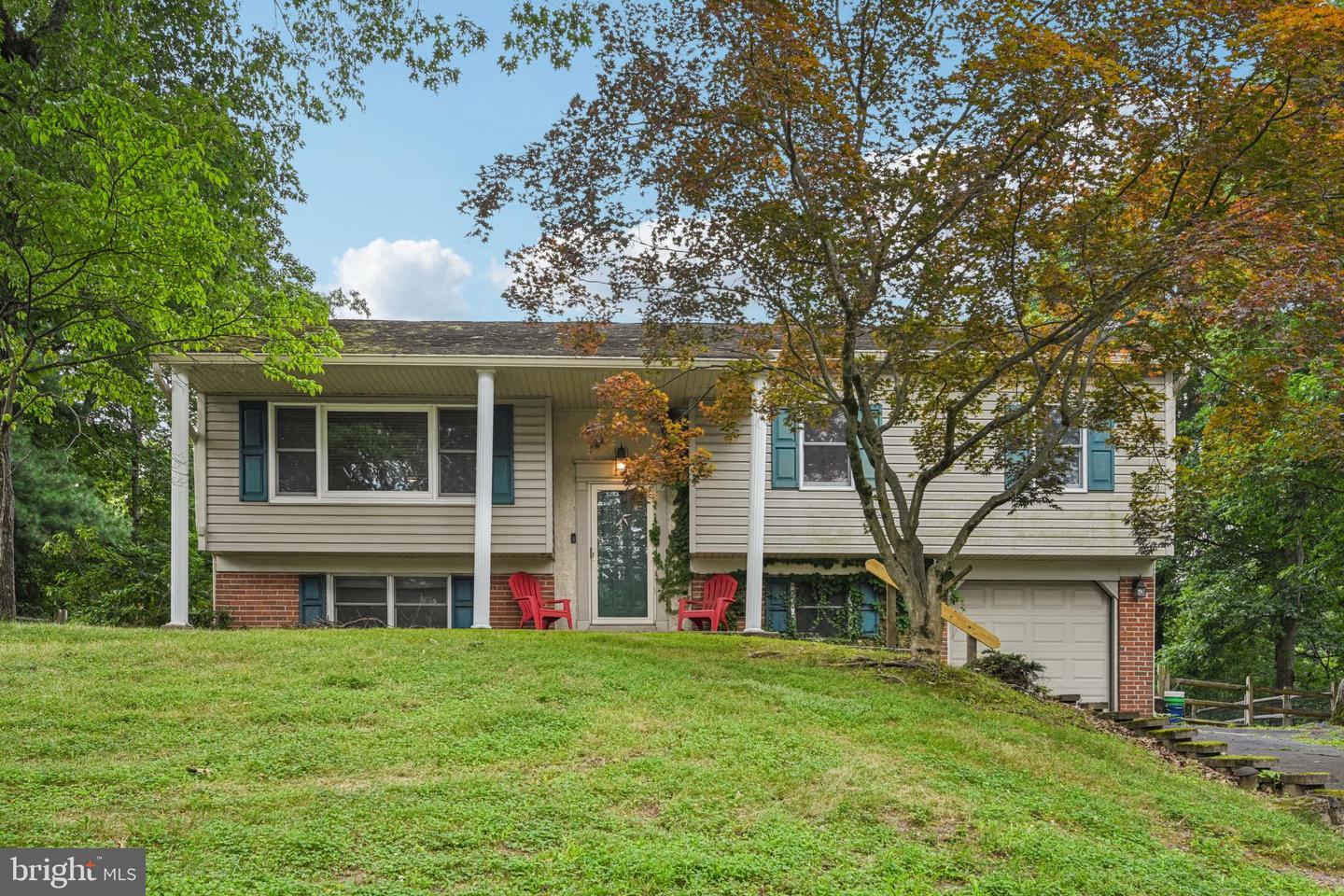 14 WOODSEDGE RD