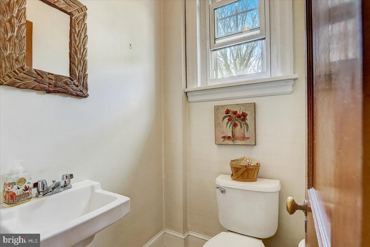 1525 Limekiln Pike Property Photo 17