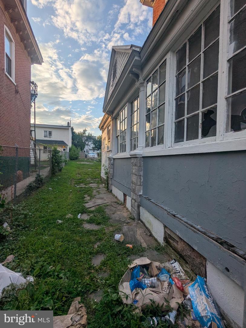 1009 Dekalb St Property Photo 14