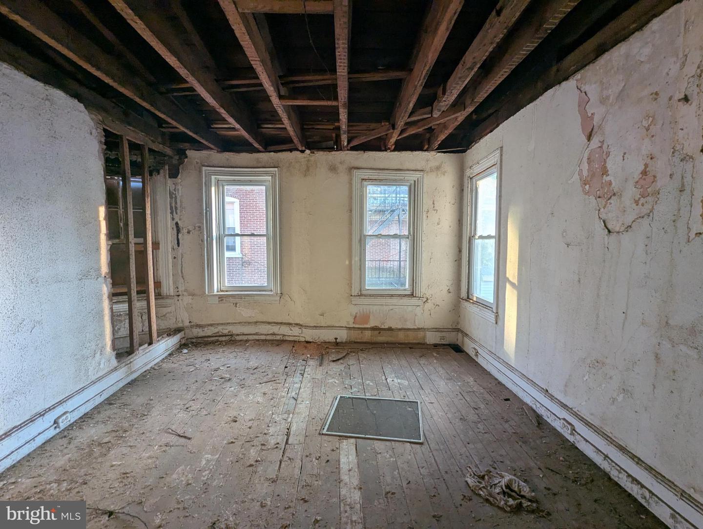 1009 Dekalb St Property Photo 22