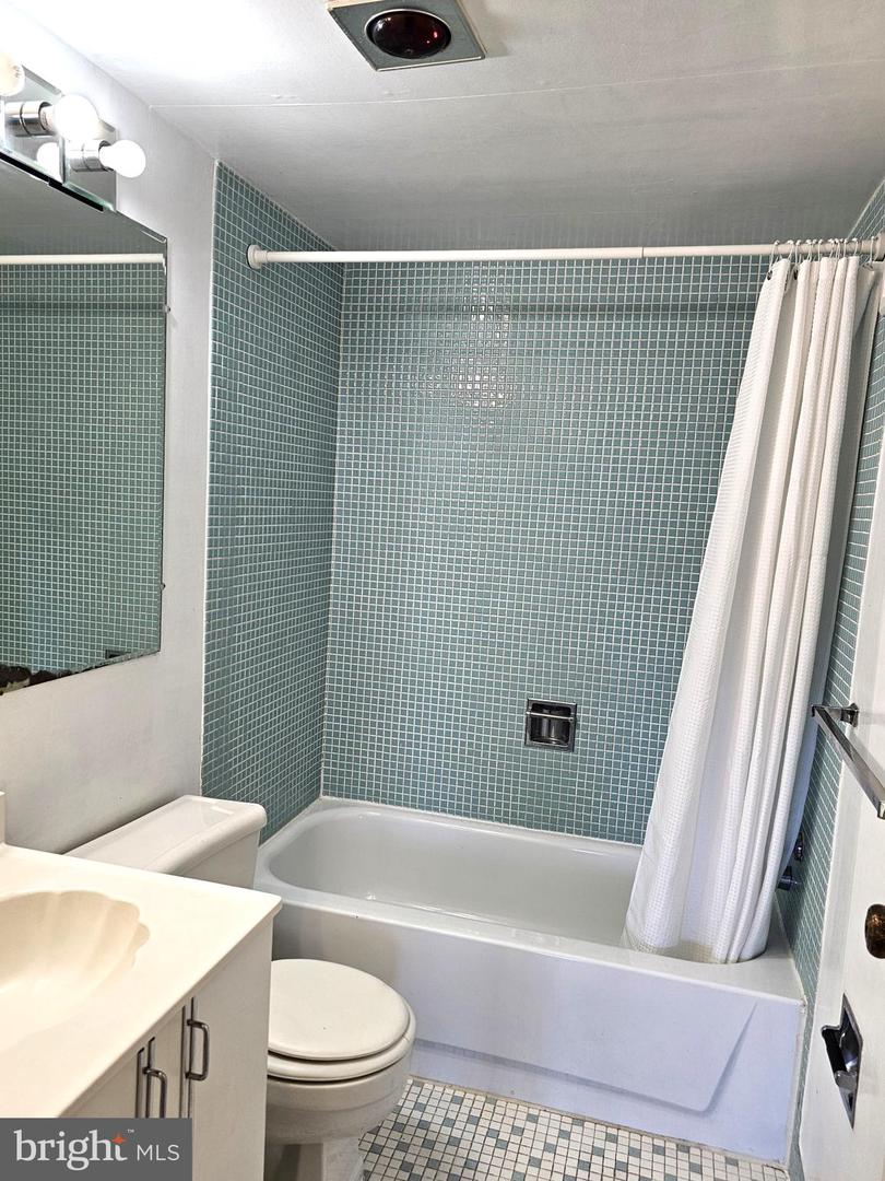 100 West Ave #407-s Property Photo 16