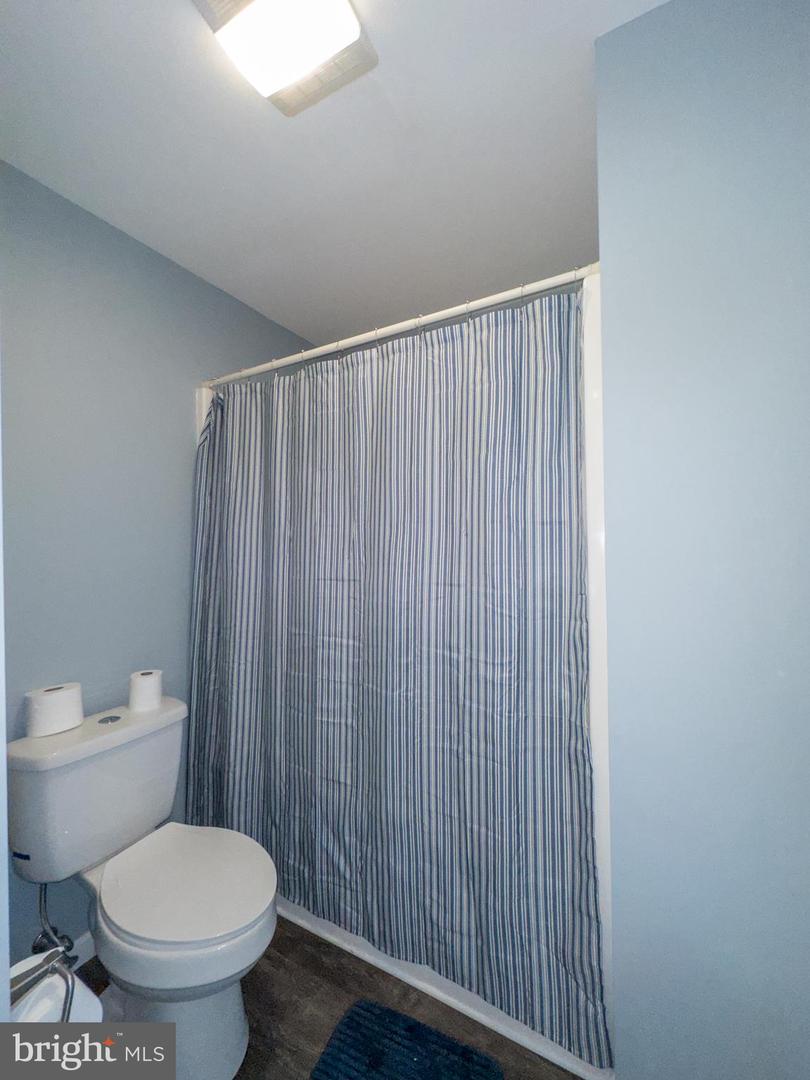 2100 Fox Hollow Ln Property Photo 51