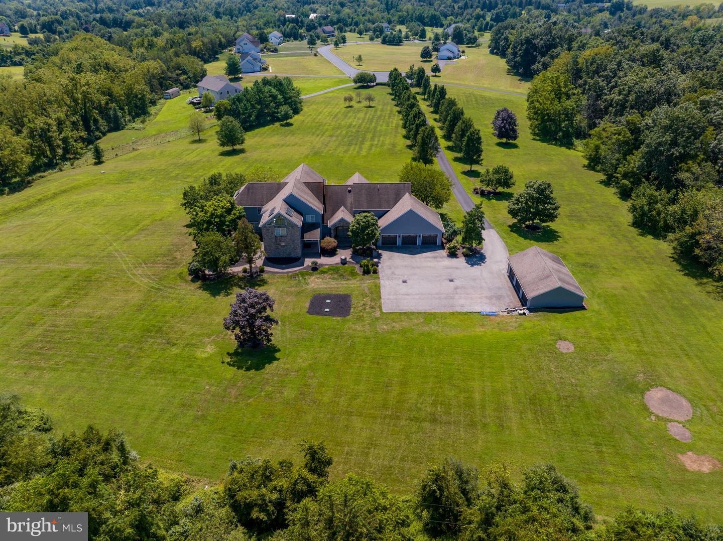 2100 Fox Hollow Ln Property Photo 89