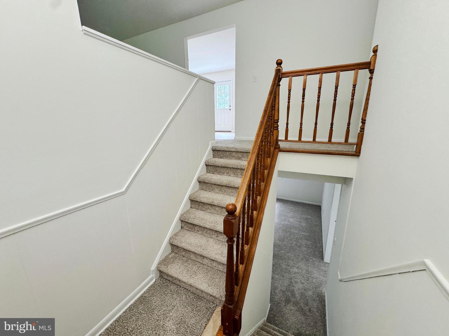 154 Niantic Rd Property Photo 2