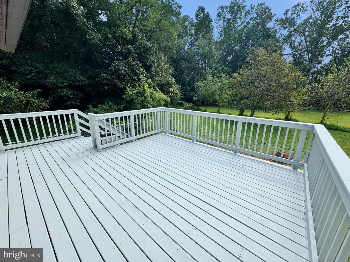 154 Niantic Rd Property Photo 18