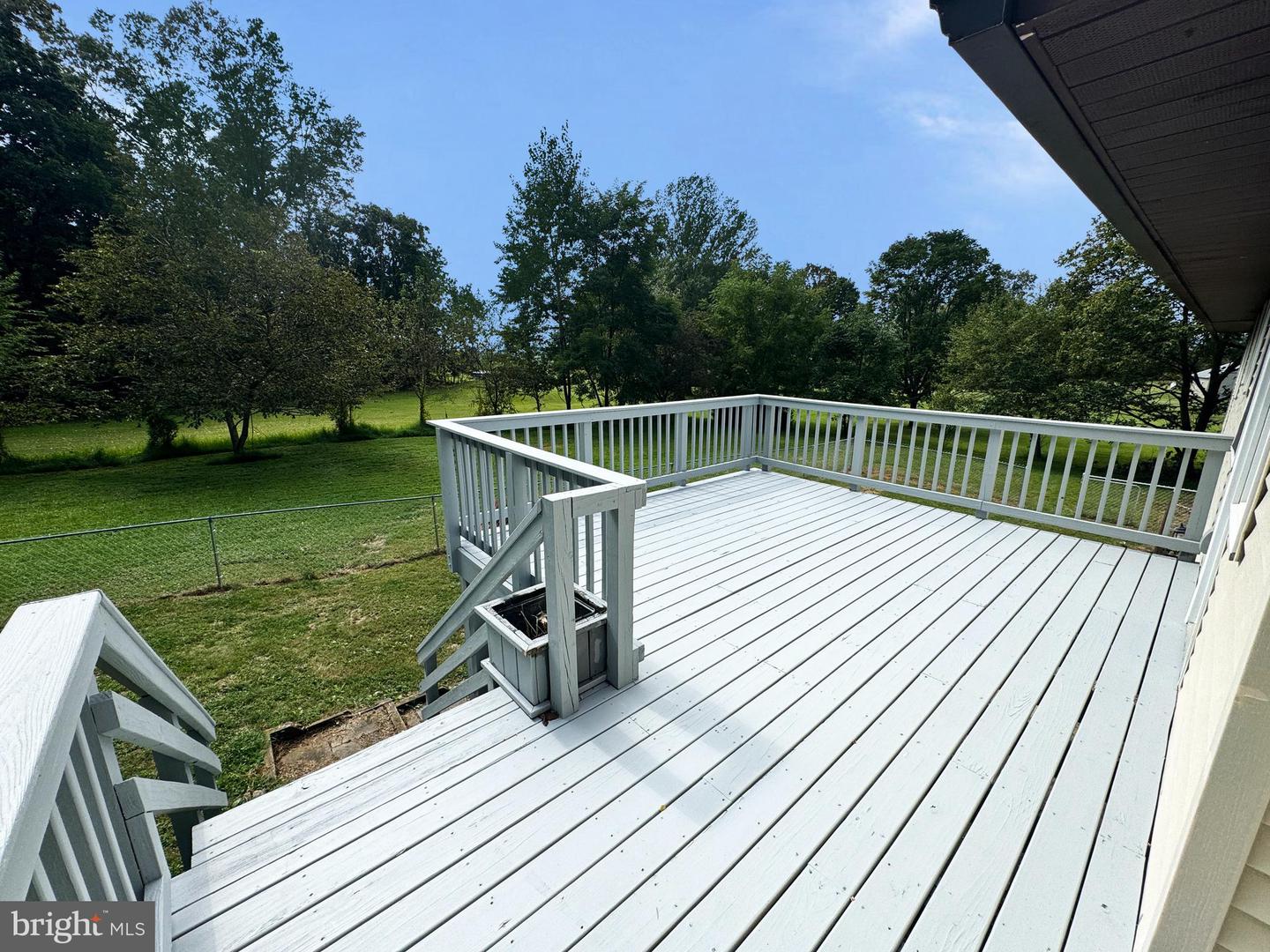 154 Niantic Rd Property Photo 19