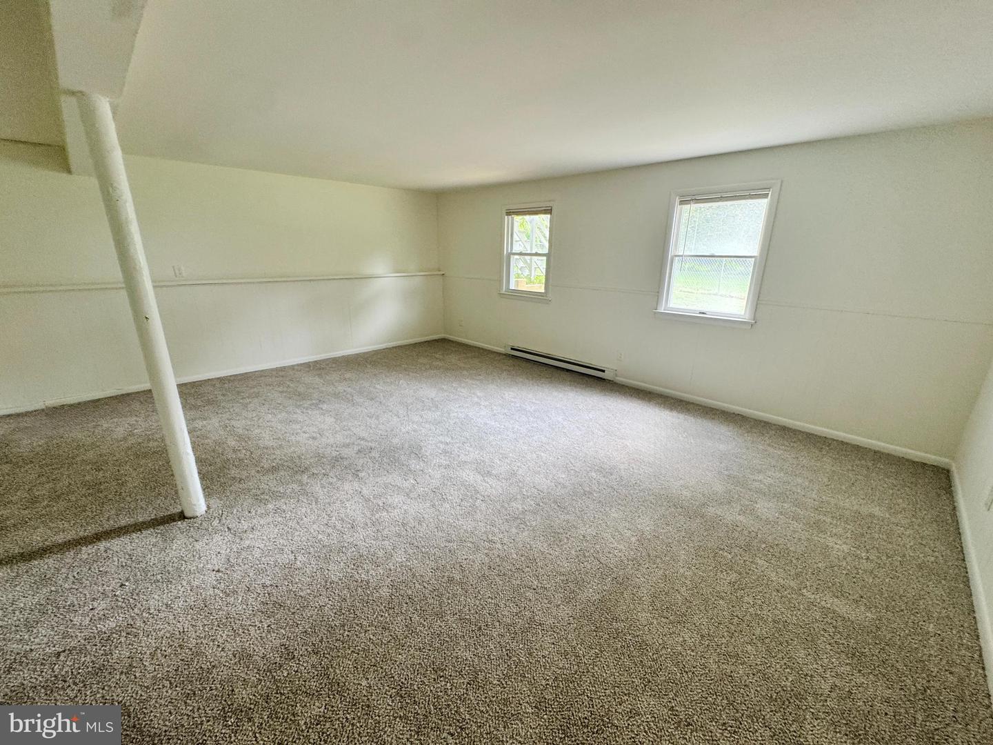 154 Niantic Rd Property Photo 23