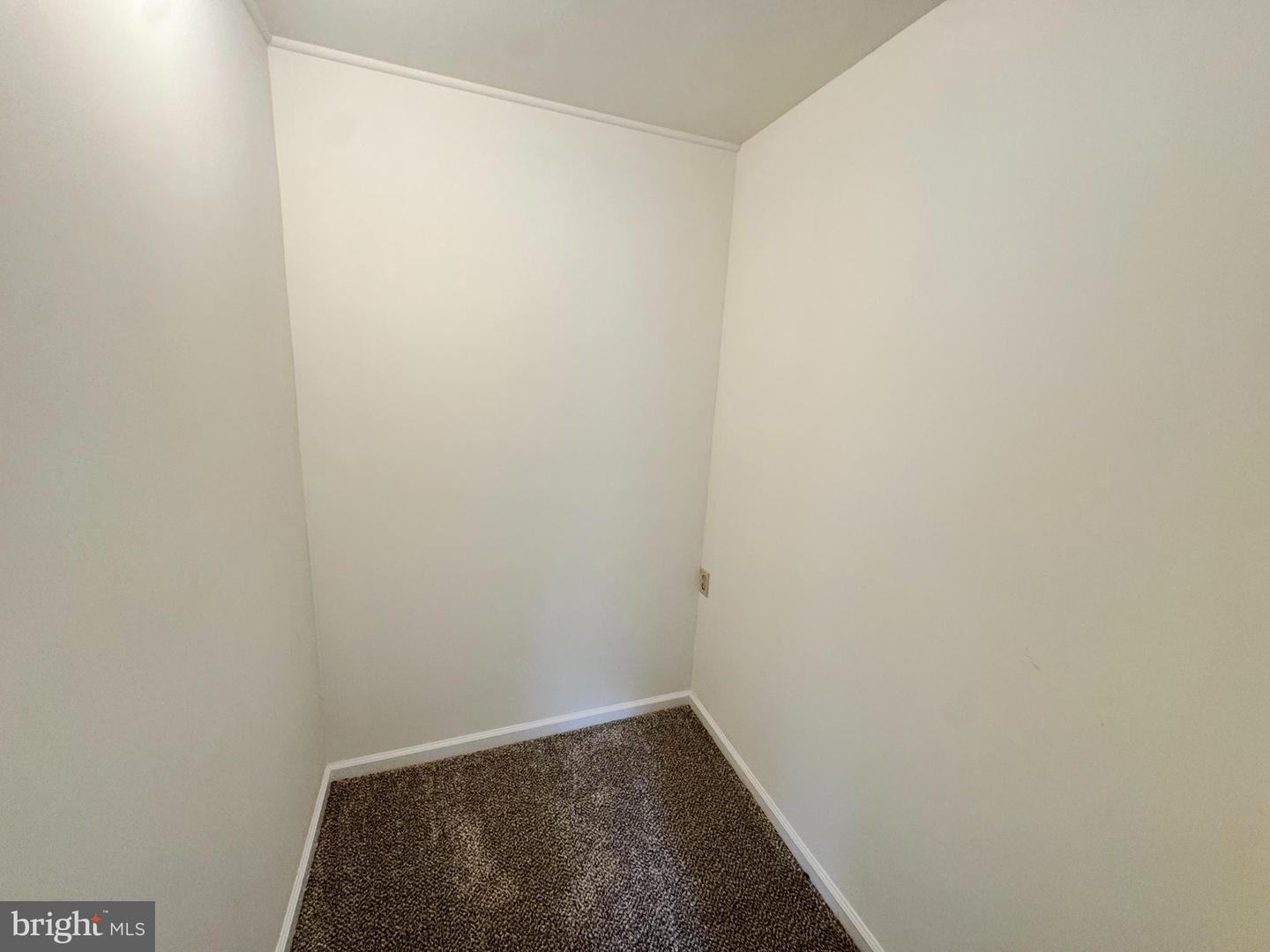 154 Niantic Rd Property Photo 25