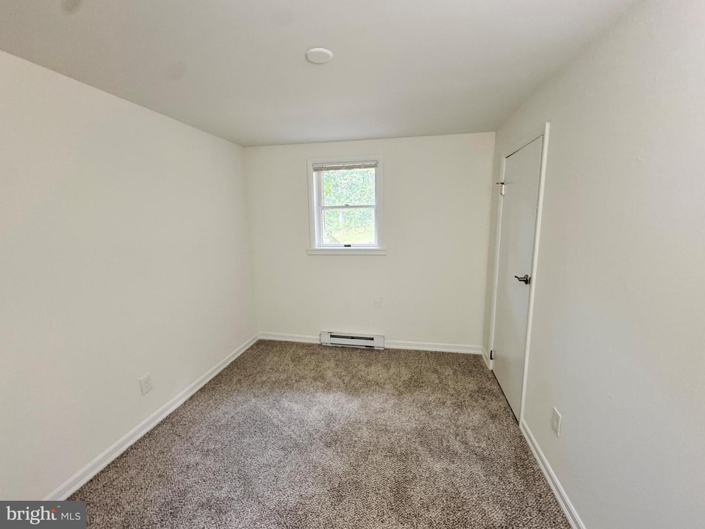 154 Niantic Rd Property Photo 26