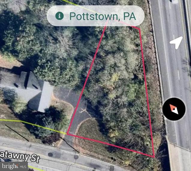 482 Manatawny St Property Photo 3