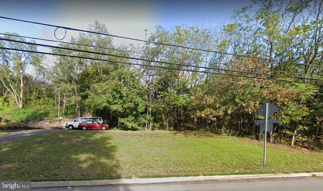 482 Manatawny St Property Photo 4