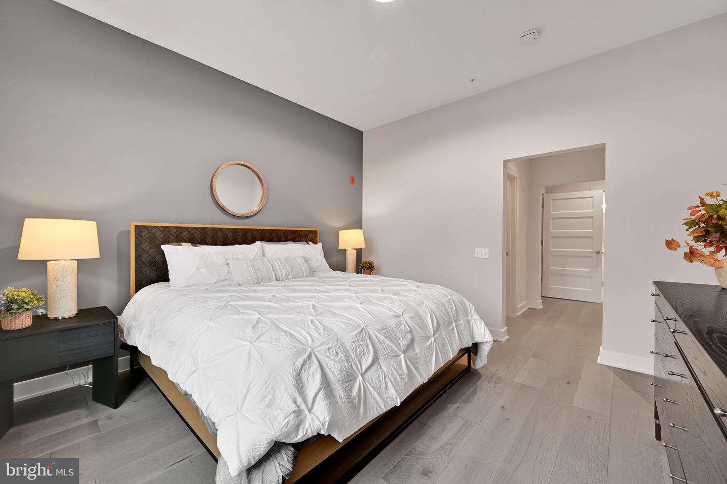575 S Goddard Blvd #504 Property Photo 11