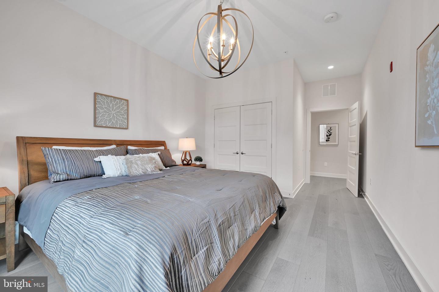575 S Goddard Blvd #504 Property Photo 16