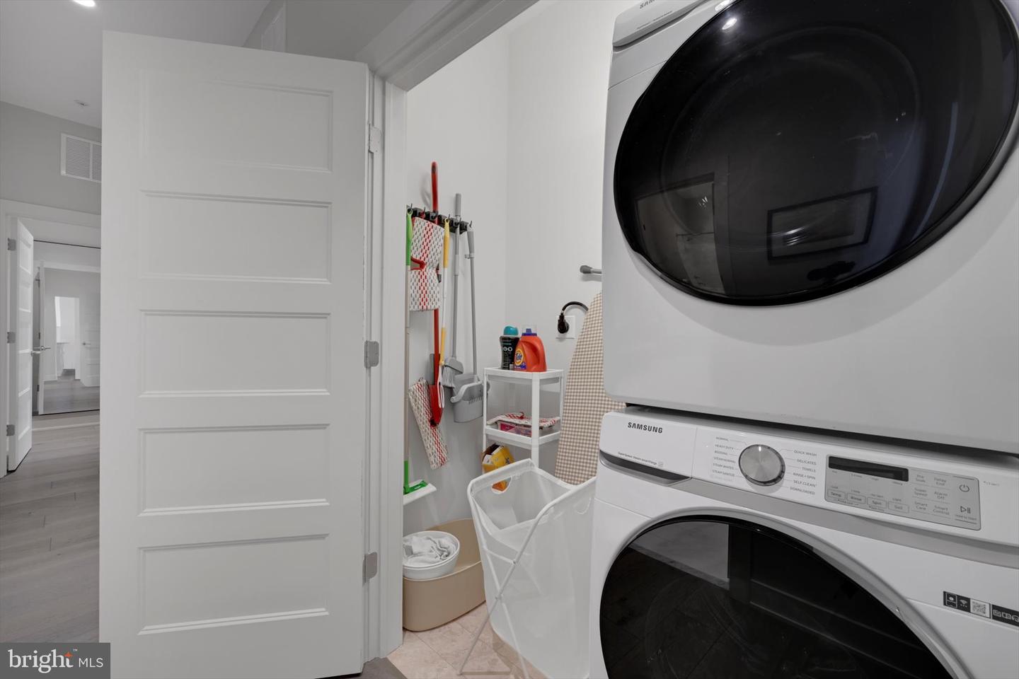 575 S Goddard Blvd #504 Property Photo 18