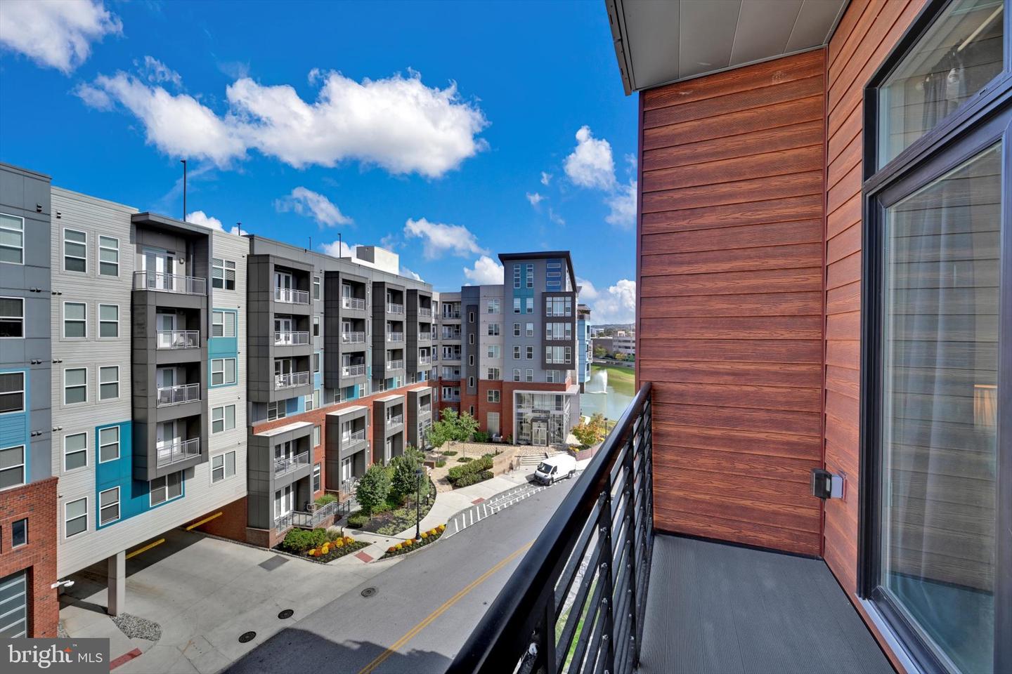 575 S Goddard Blvd #504 Property Photo 45