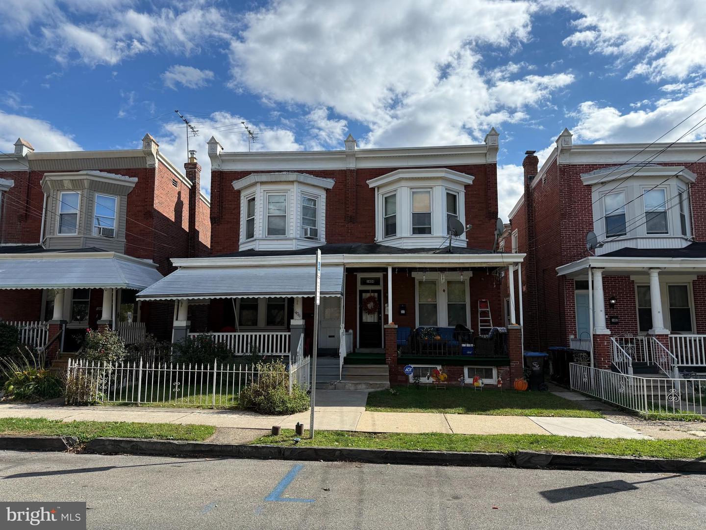1404 Arch St Property Photo 2