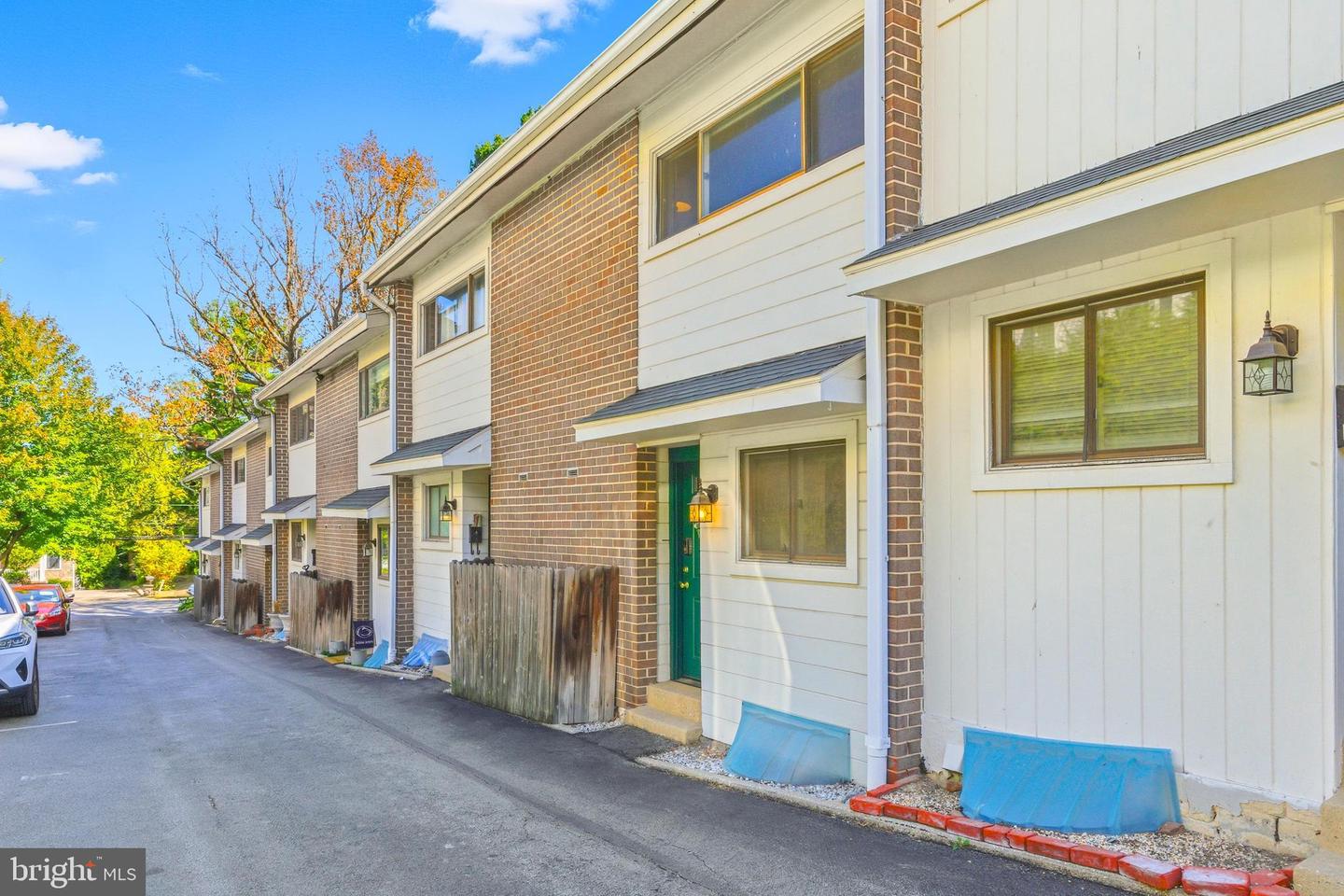 106 W Montgomery Ave #8 Property Photo 1