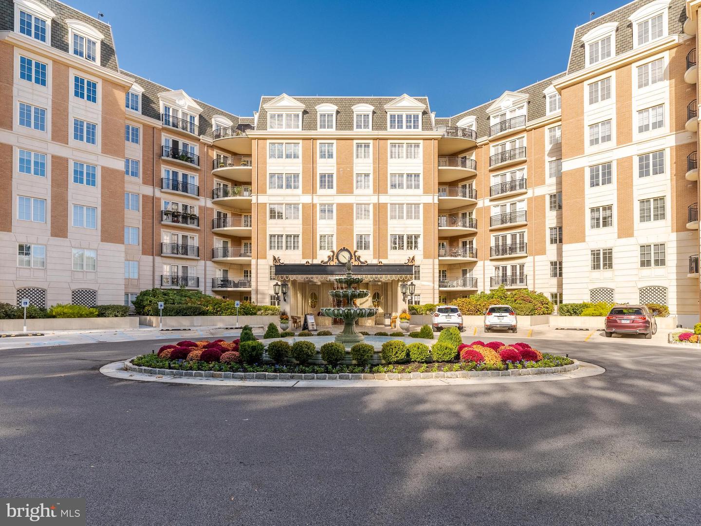190 PRESIDENTIAL BLVD #413
