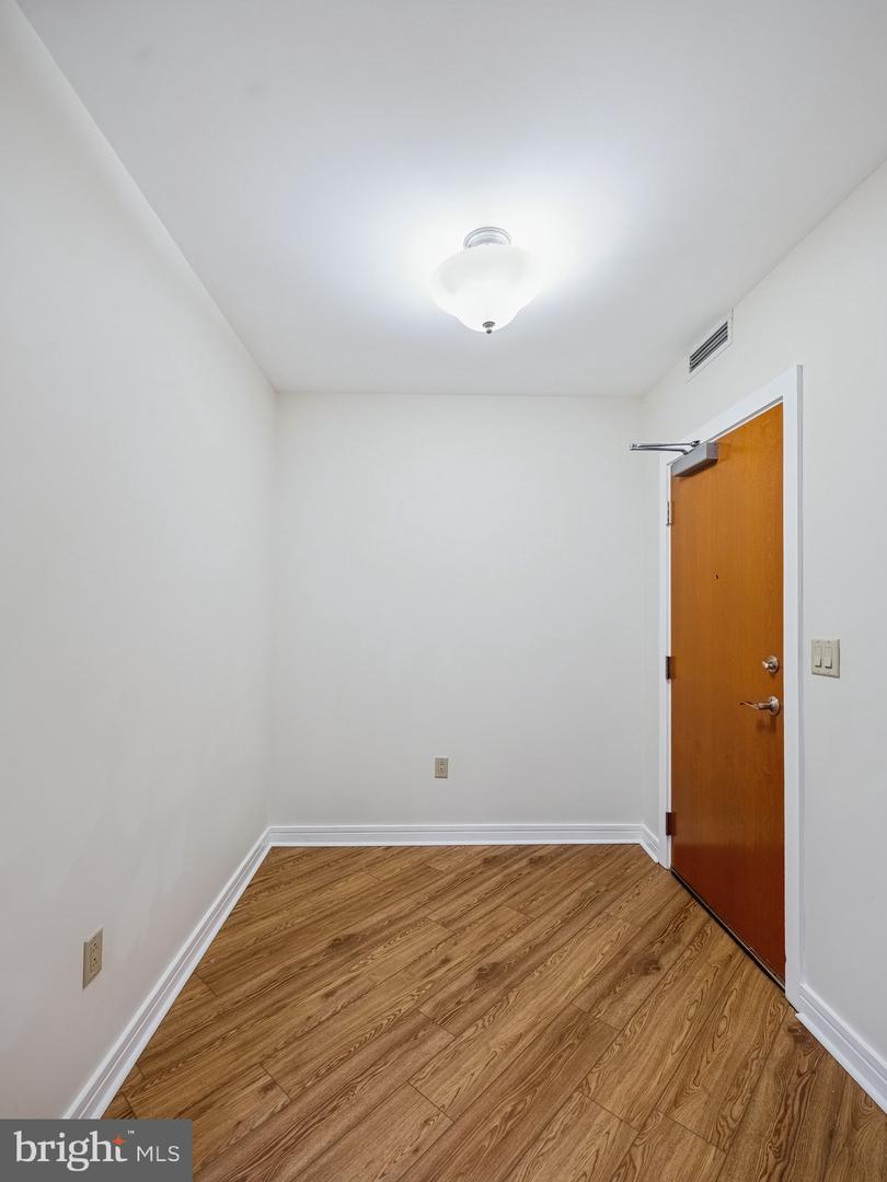 190 Presidential Blvd #413 Property Photo 12