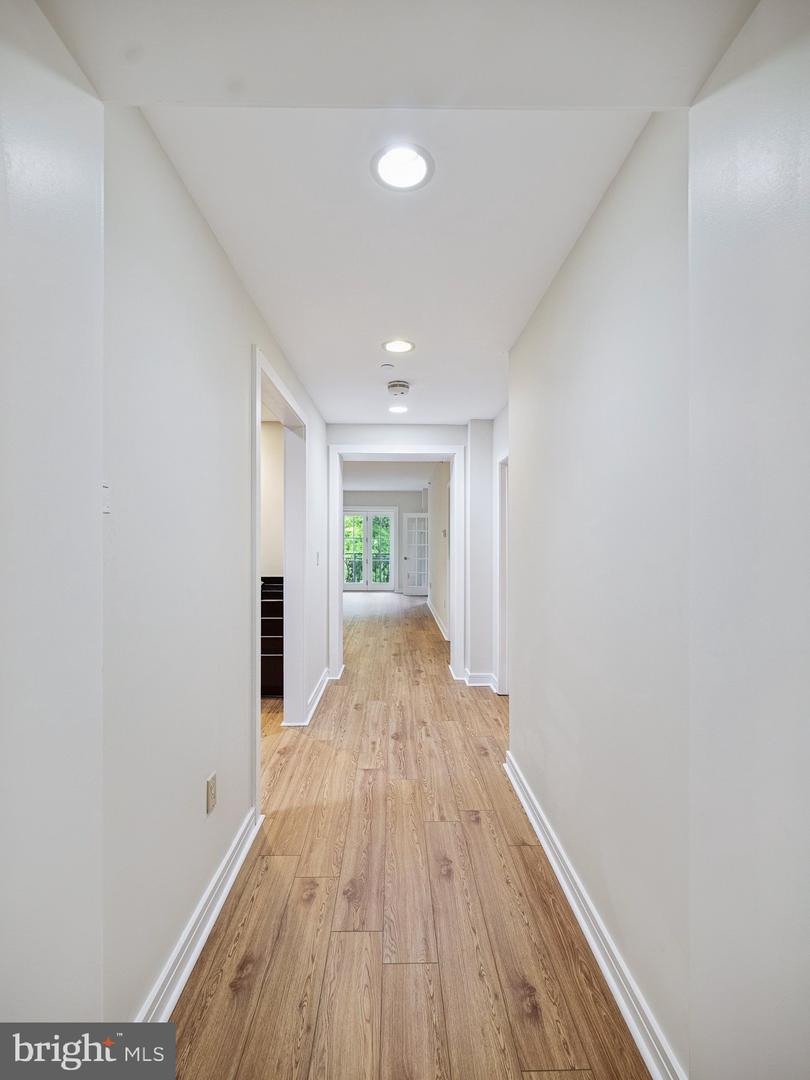 190 Presidential Blvd #413 Property Photo 13