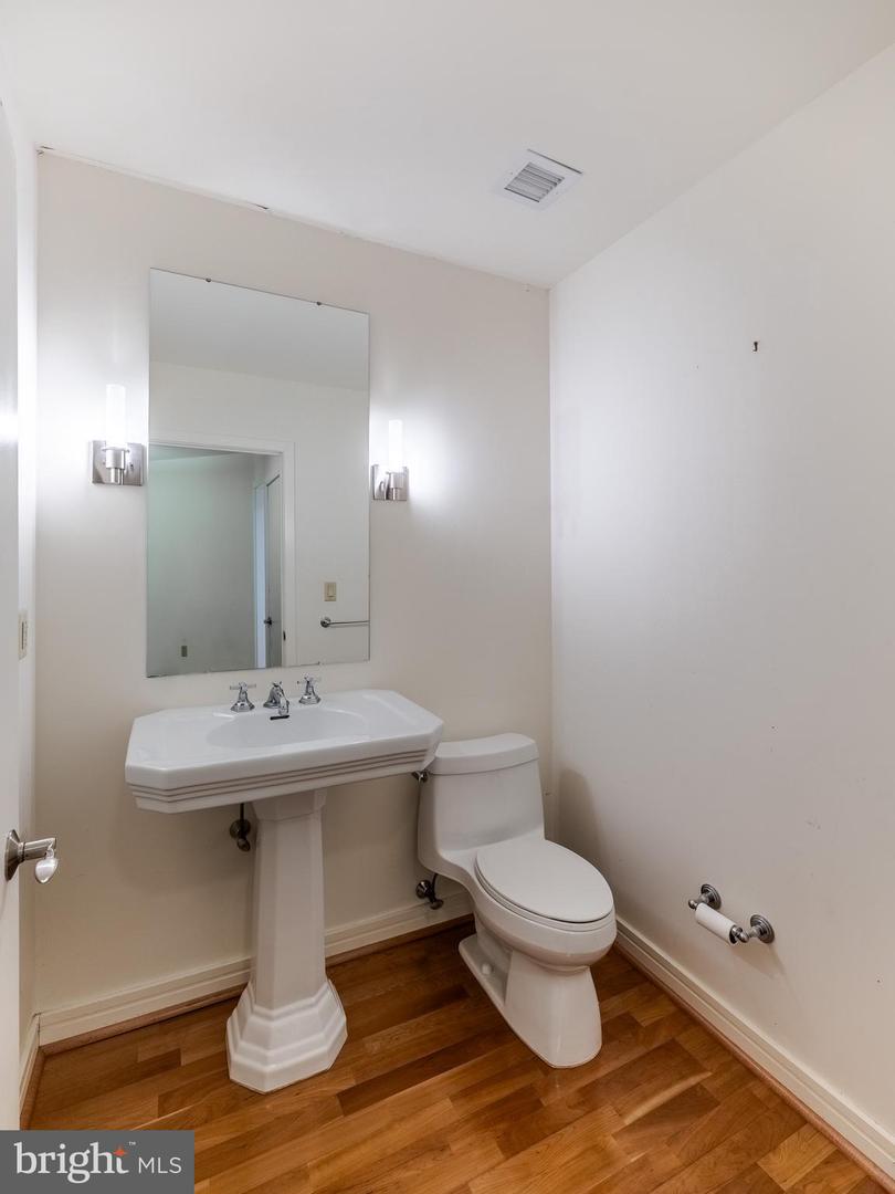 190 Presidential Blvd #413 Property Photo 15