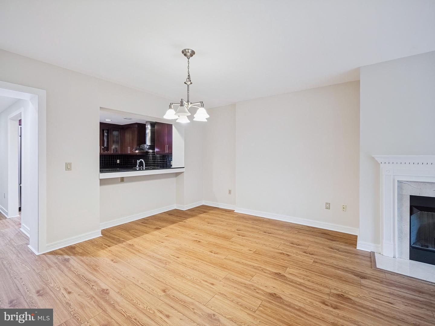 190 Presidential Blvd #413 Property Photo 22