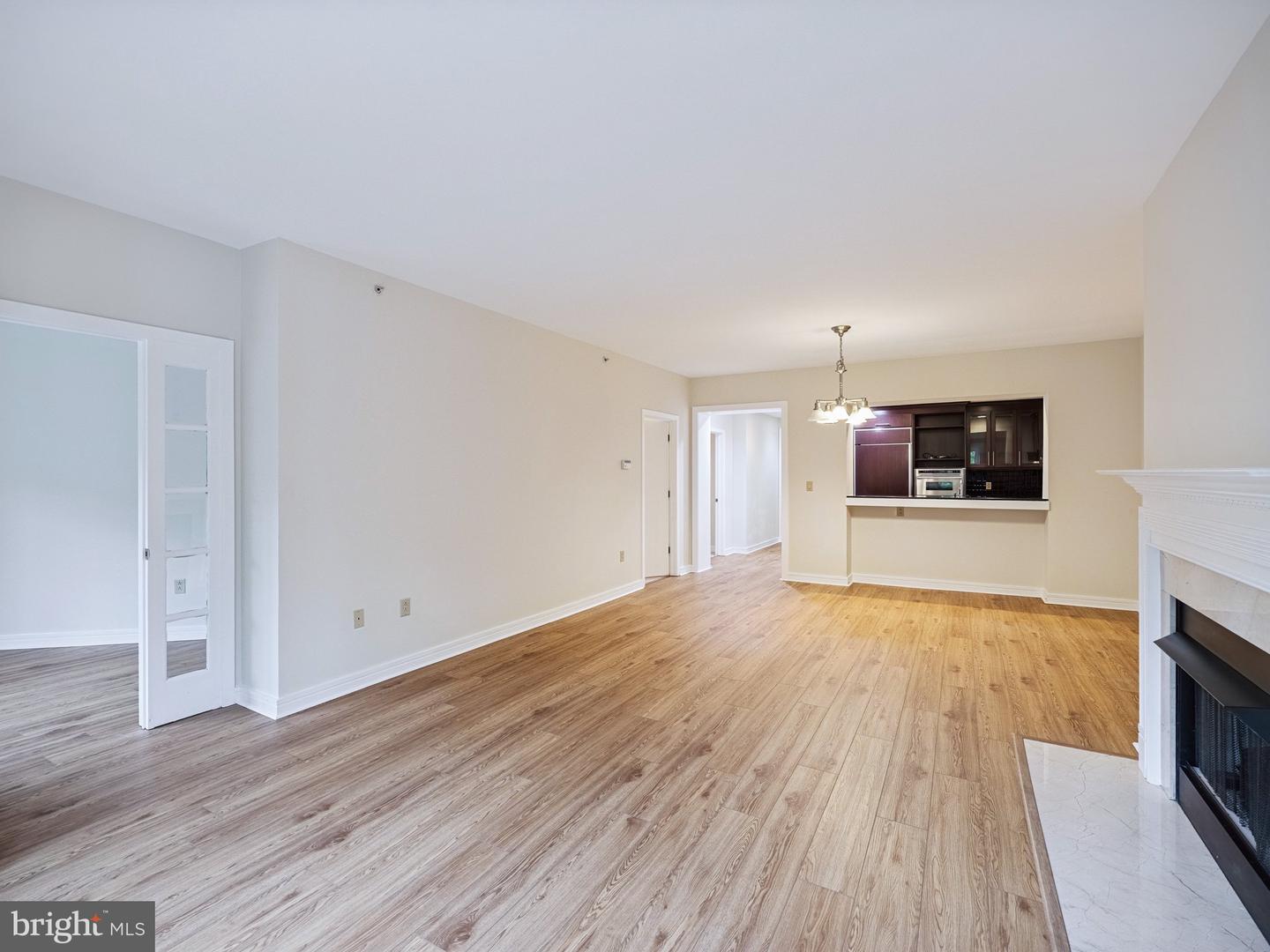 190 Presidential Blvd #413 Property Photo 23