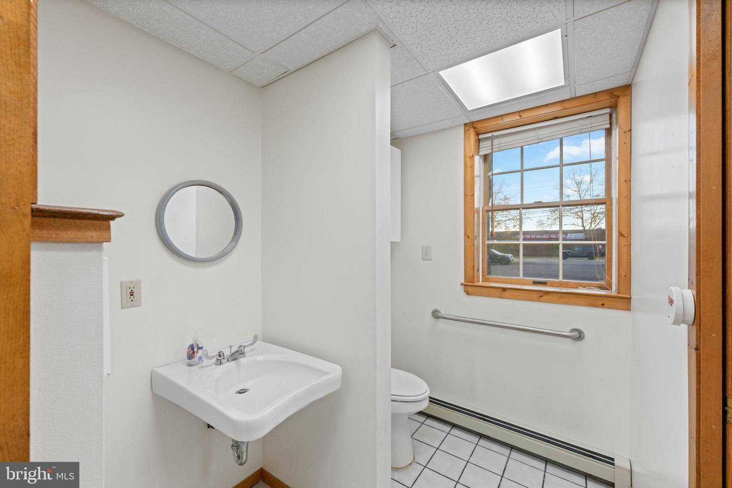 123 W Main St #2 Property Photo 30