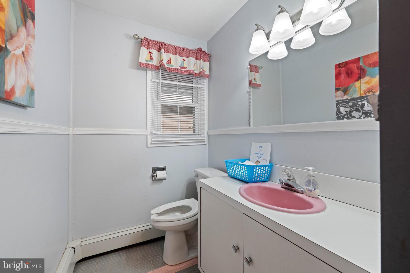 123 W Main St #2 Property Photo 64