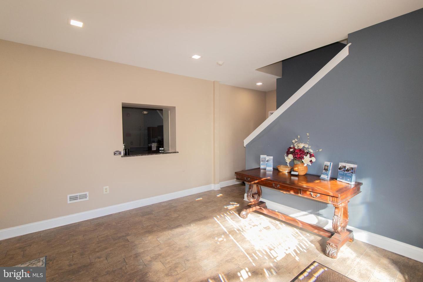 301 Davisville Rd Property Photo 17