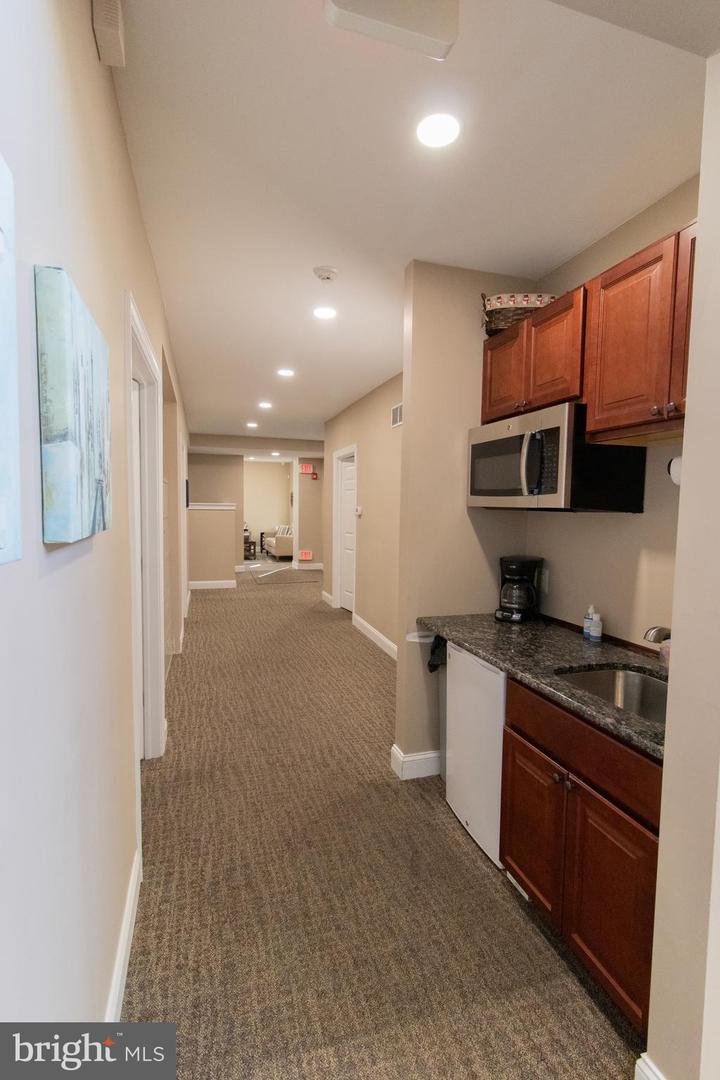 301 Davisville Rd Property Photo 18