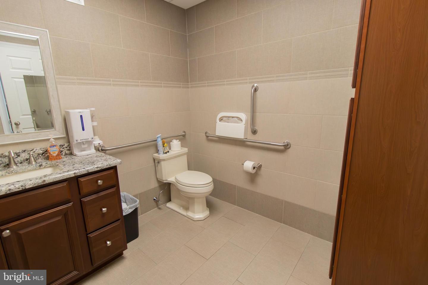 301 Davisville Rd Property Photo 25