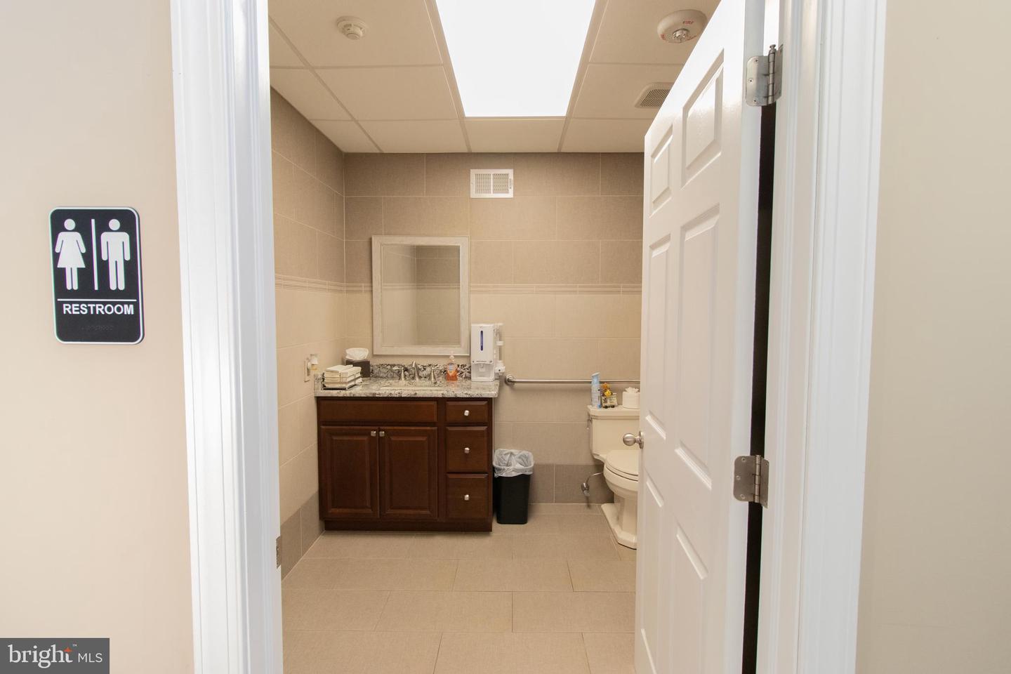 301 Davisville Rd Property Photo 26