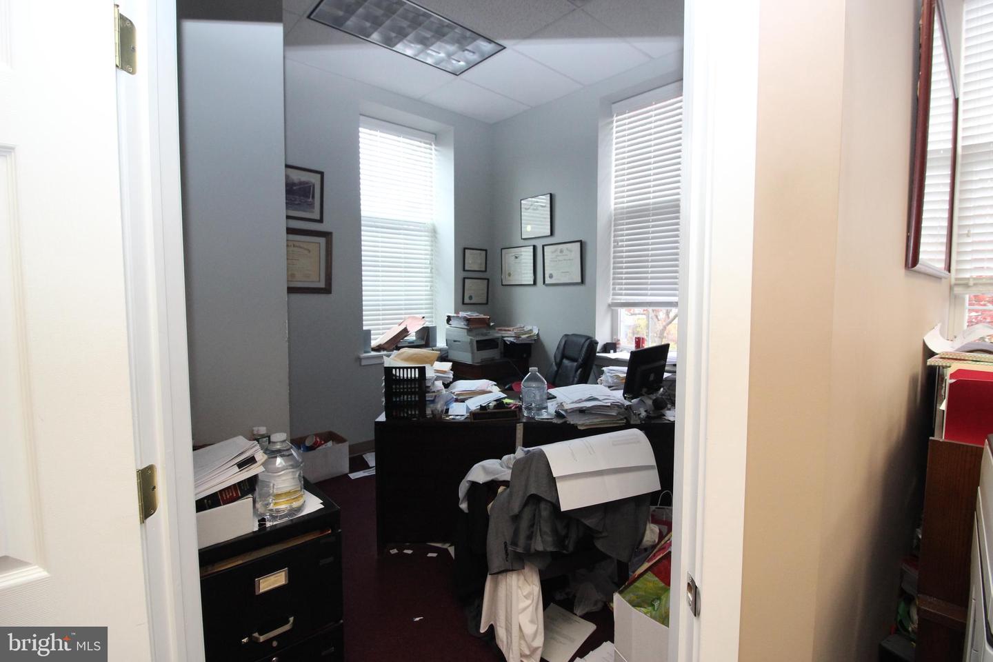 21 E Lincoln Ave Property Photo 44