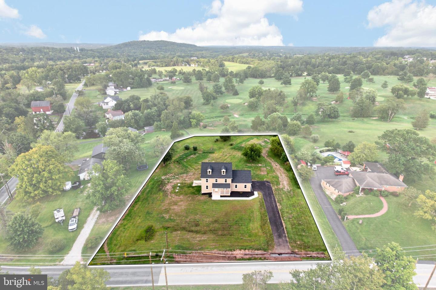 226 Cemetery Rd Property Photo 4