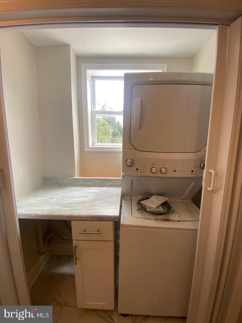 1207 County Line Rd #2nd Floor Property Photo 9
