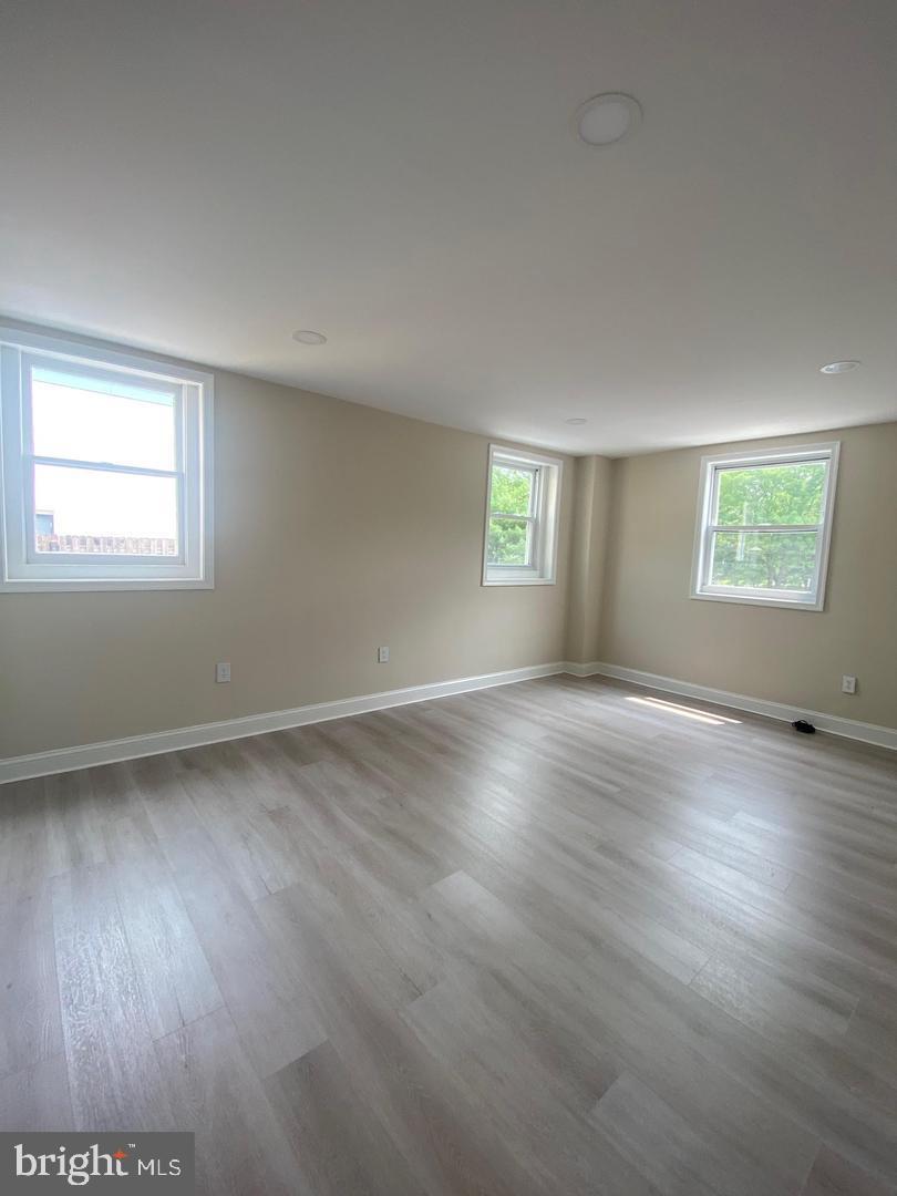 1207 County Line Rd #2nd Floor Property Photo 11